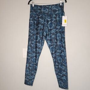 NWT Dillards Kinesis Ankle Length Blue Pattern Leggings Pockets Size XL